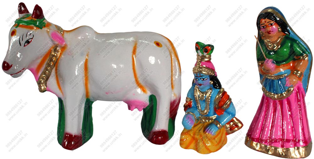 UNIKK Yashoda Krishna Set 17 cm Height of 3 Pieces Made of Eco Friendly Paper Mache Multicolor